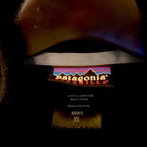 Nice Patagonia black performance jacket. Perfect for skiing